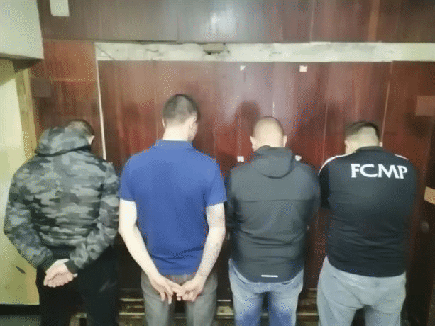 Задържани са още петима за непристойни действия по време на футболната среща между националните отбори на България и Англия