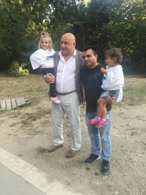 Министър Кралев: Родителите първи трябва да запалят децата по спорта