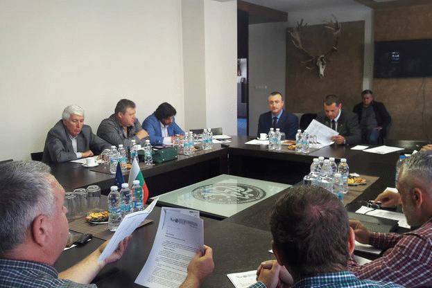 Зам.-министър Добрев: Буферните зони с ограничения за групов лов на диви свине ще бъдат намалени двойно