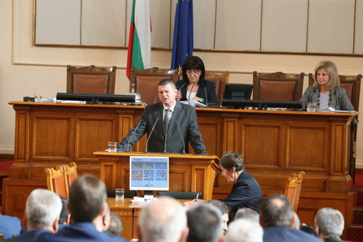 Парламентът избра Красимир Влахов за съдия в Конституционния съд от квотата на Народното събрание