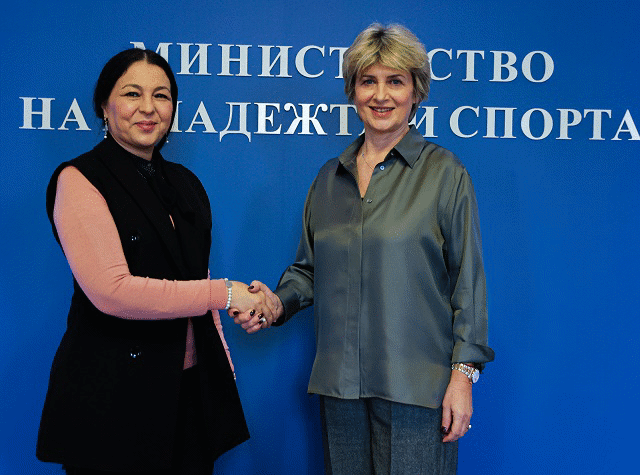 Министър Лечева се срещна с посланика на Алжир Н Пр. Байя Бенсмаил