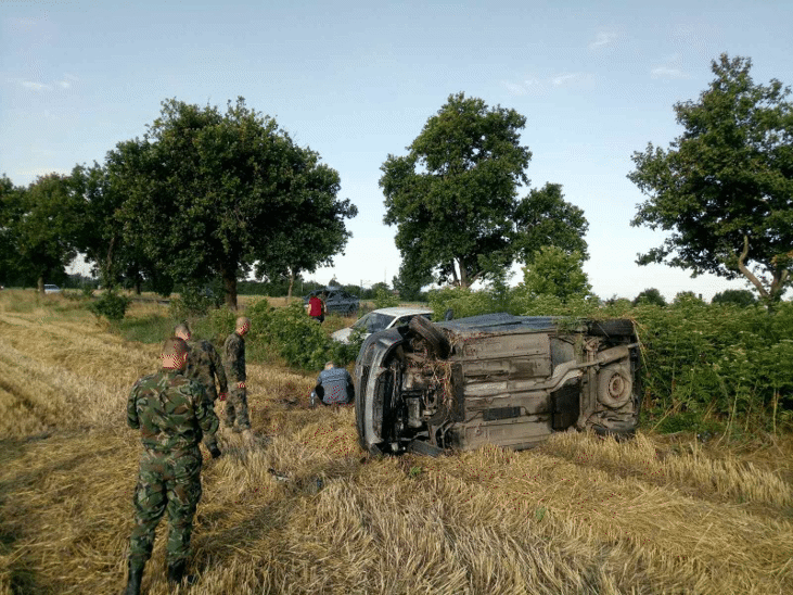 Военнослужещи от Съвместното командване на специалните операции помогнаха на пострадали в катастрофа