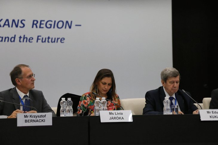 Следващите месеци ще са особено важни за ускоряване на европейската интеграция на страните от Западните Балкани, заяви заместник-председателят на Европейския парламент Ливия Ярока на интерпарламентарна конференция в София