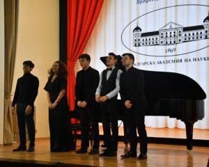 MUSICORUM VIA представи „Музика в черно и бяло“