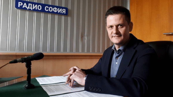 Димитър Маргаритов: "Високо доверие, пряка комуникация и проучване при търгуване през социалните мрежи"
