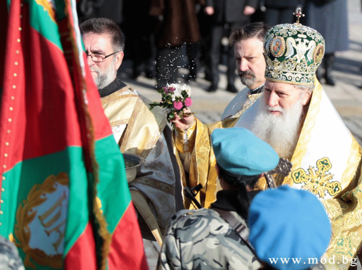 Водосвет на бойните знамена, флаговете и знамената-светини на Българската армия беше отслужен на Богоявление
