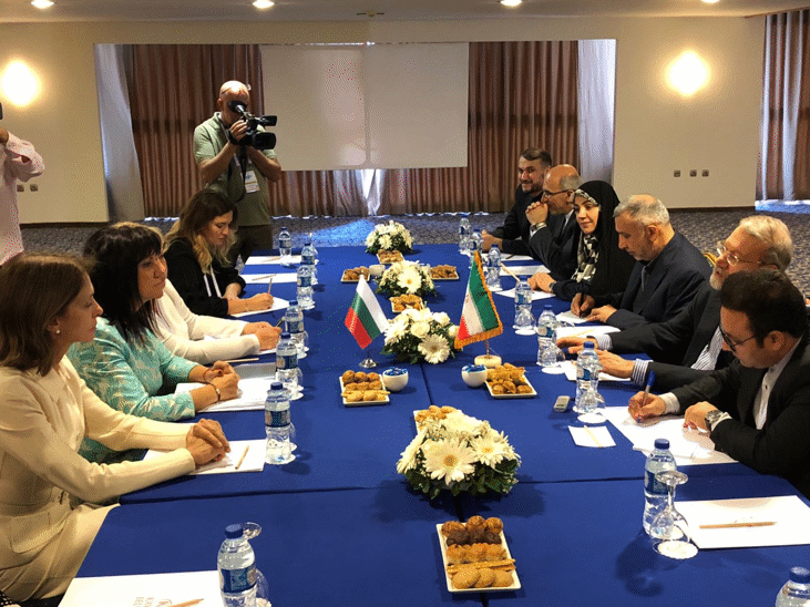 Възможностите за задълбочаване на транспортната и енергийната свързаност между България и Иран обсъдиха Цвета Караянчева и председателят на иранския парламент д-р Али Лариджани
