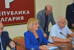 След втора среща при омбудсмана - АПИ ще постави мантинела на опасния път край Своге