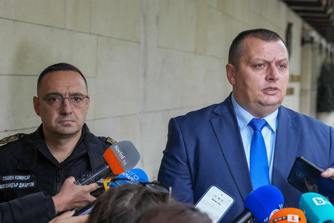 Заместник министър Тони Тодоров: Анализираме постъпващата информация ежеминутно и пренасочваме средства, за да реагираме адекватно