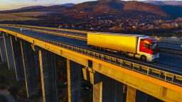 Около 100 000 автомобила се очаква да излязат от София за предстоящите празнични дни за Коледа. Шофирайте внимателно!