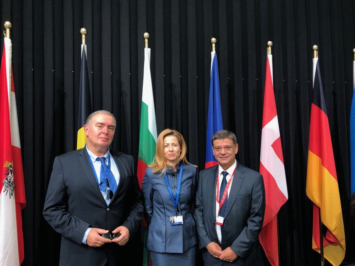Парламентарна делегация, водена от председателя на Комисията по отбрана ген. Константин Попов, участва в Парламентарната конференция за общата външна политика и политика на сигурност и Общата политика за сигурност и отбрана във Виена
