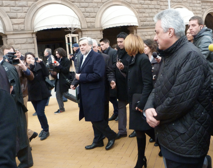 Премиерът Марин Райков, Министър Владимир Пенев И Кметът На София Йорданка Фандъкова Разгледаха Разкопките На Ларгото