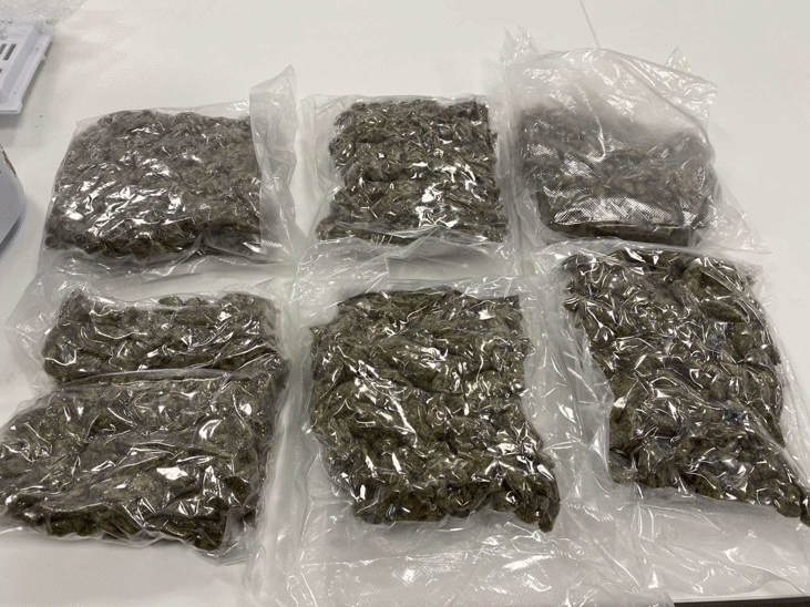 Задържан e изпращач на марихуана с куриерска пратка за Германия