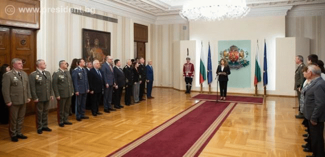 Президентът Илияна Йотова удостои с висше офицерско звание полковник Атанас Георгиев