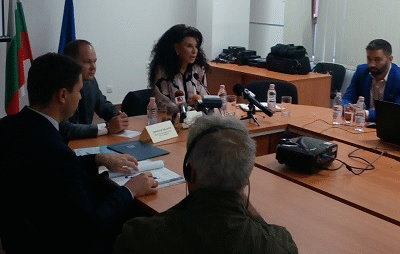 Д-р Султанка Петрова обсъди проблемите на пазара на труда в Ямбол
