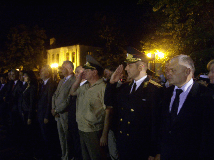 Заместник-министърът на отбраната Валентин Радев участва в тържественото отбелязване на 174-та годишнина от рождението на Апостола на свободата Васил Левски Заместник-министърът на отбраната Валентин Радев участва в тържественото отбелязване на 174-та годишнина от рождението на Апостола на свободата Васил Левски