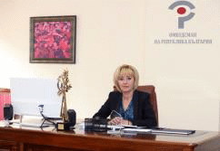 Омбудсманът Мая Манолова с приемна в гр. Горна Оряховица и лекция във ВТУ