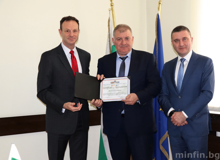 Агенция „Митници“ Получи Отличителен Сертификат За Ползотворно Партньорство От  Агенцията По Военна Логистика На Сащ