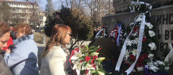 Д-Р ЛИЛОВА ПОЧЕТЕ ПАМЕТТА НА ГЕРОИТЕ-МЕДИЦИ ОТ ОСВОБОДИТЕЛНАТА ВОЙНА