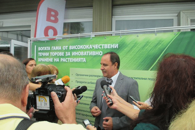 Зам.-министър Янко Иванов:  Изградена е телената оградата за превенция на АЧС по сухопътната граница с Румъния. Продължава окомплектоването с режеща тел тип „Бруно“