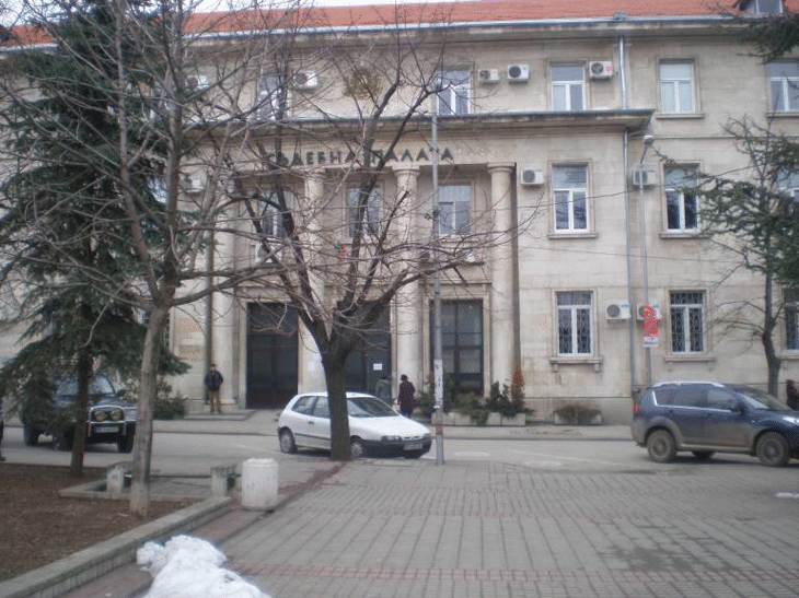 Обвиняем за изнасилване и блудствени действия с шестнадесетгодишни момичета предаден на съд