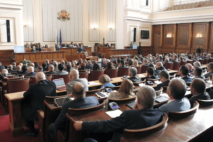 Парламентът отхвърли проекта на решение за гласуване недоверие на Министерския съвет на Република България, внесен от Парламентарната група "БСП за България" заради провала в областта на здравеопазването