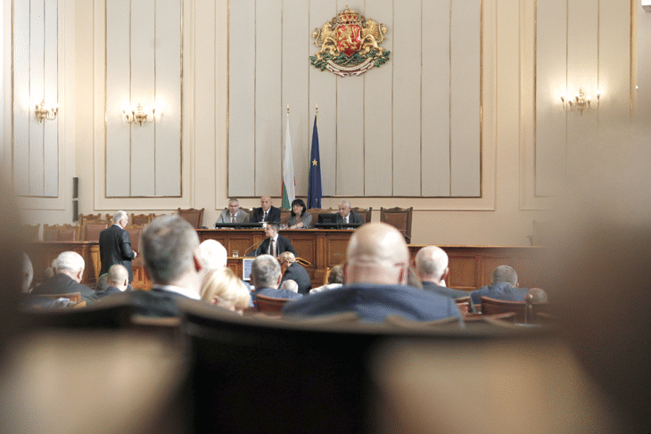Парламентът отхвърли ветото на президента върху промените в Закона за държавната собственост