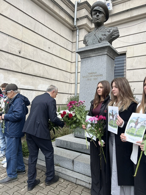 Министър Димитър Илиев почете 134-ата годишнина от рождението на ген. Владимир Стойчев
