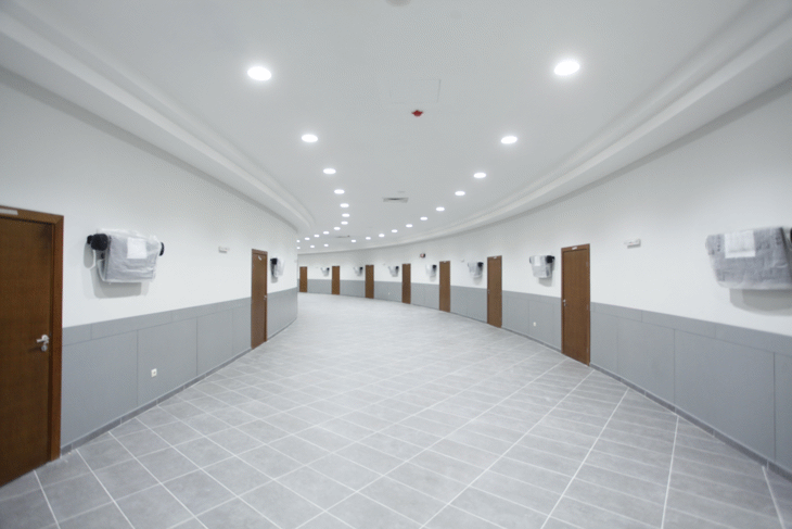 Представители на ВСС и фирмите изпълнители по реконструкцията на новата сграда на СРС и СРП набелязаха мерки във връзка с въвеждането ѝ в експлоатация