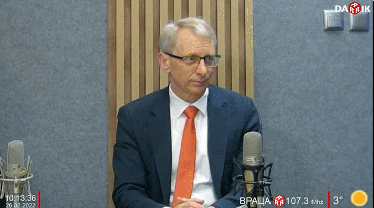 Министър Денков: Ще Преразгледаме Съдържанието На Учебниците