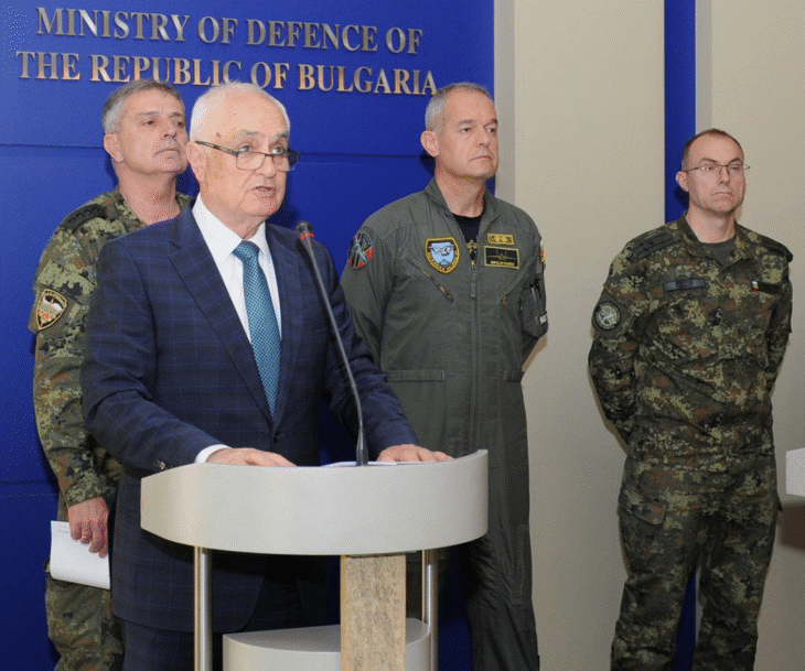 Самолет F-16 Block 70 ще бъде въведен в експлоатация във ВВС след приключване на техническата и летателната процедура по неговото приемане Самолет F-16 Block 70 ще бъде въведен в експлоатация във ВВС след приключване на техническата и летателната процедура по неговото приемане