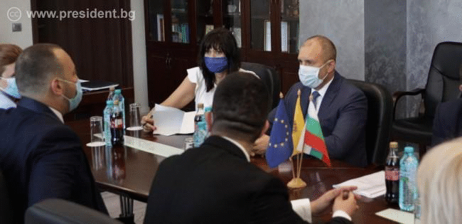 Президентът: Увеличението на приходите на местната власт ще я направи по-дееспособна и независима
