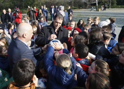 Petar Hubchev was special guest at a ceremony dedicated to peace and children happiness