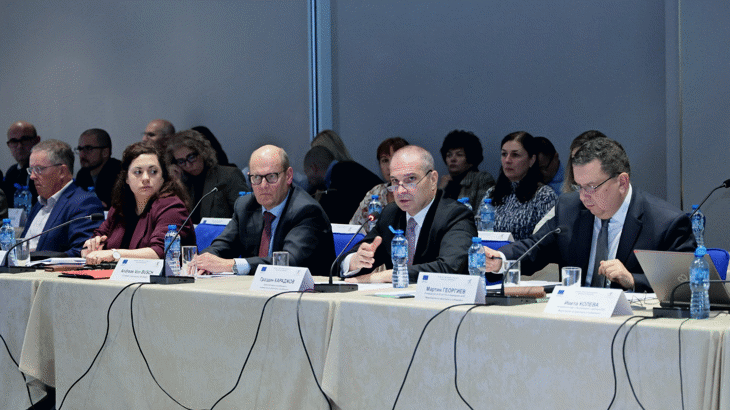 Вицепремиерът Караджов: През януари 2026 г. ще обявим втората процедура за електрически зарядни станции на стойност 19,5 млн. лева