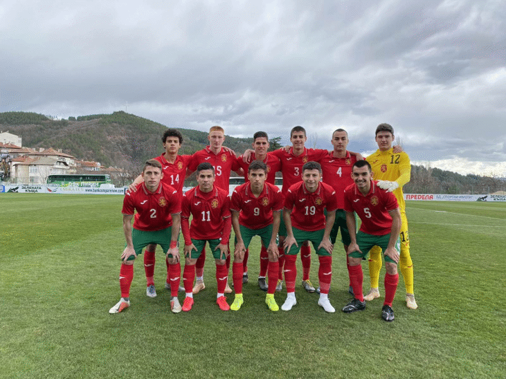 Равенство във втората контрола между България U17 и Гърция U17
