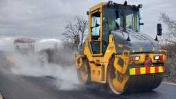 До 5 април за полагане на асфалтова настилка е ограничено движението по участъка Горна Малина - Белопопци