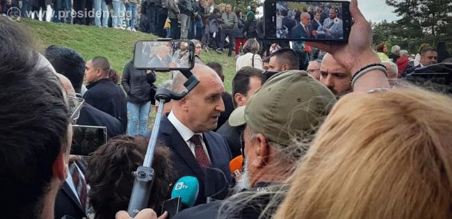 Президентът: Властта отказва да чуе гласа на хората и се страхува да се допита до народа за въвеждането на еврото