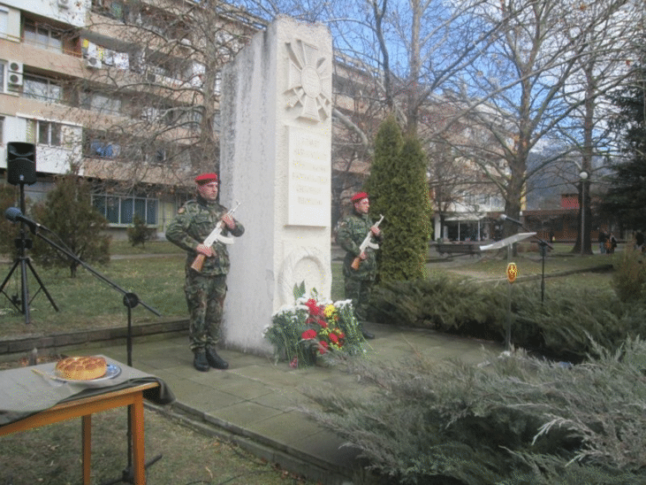 Днес отдаваме почит към военнослужещите, загинали в операцията по стабилизиране и възстановяване на Ирак