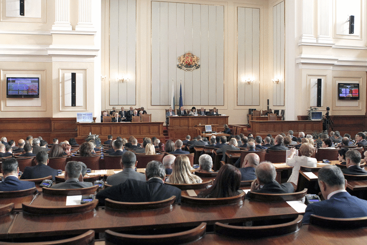 Парламентът одобри на първо гласуване промени в Закона за забрана на химическото оръжие и за контрол на токсичните химически вещества и техните прекурсори, внесени от Министерския съвет