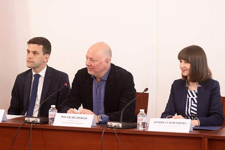 Победителите в конкурса „Млад европеец“ бяха наградени в Народното събрание