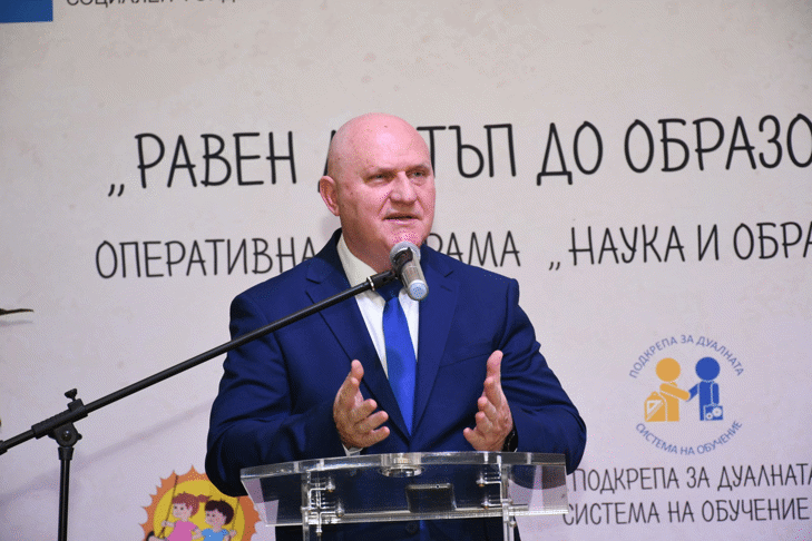 Над 330 000 Деца С Подкрепа За Равен Достъп До Образование И Умения