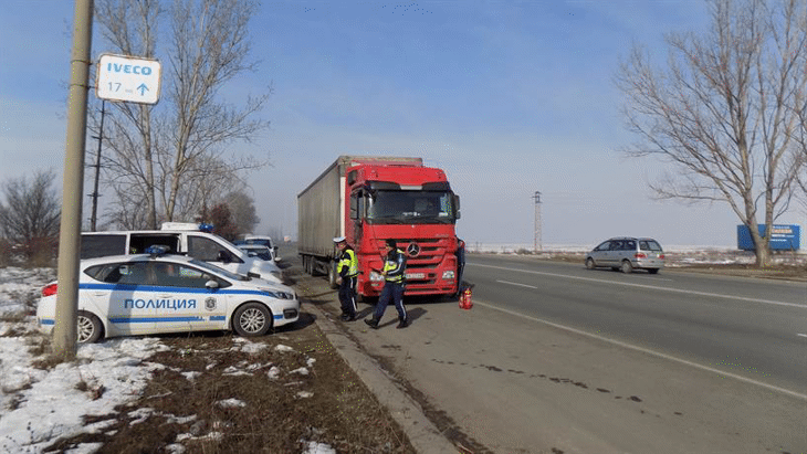 Започна операция за контрол на товарните автомобили и автобусите