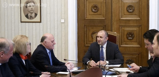 Държавният глава Румен Радев проведе консултации за промени в Конституцията с представители на ВСС