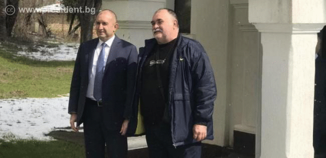 Румен Радев: Държавната подкрепа трябва своевременно да достига до малкия и среден бизнес, за да ограничи последствията от икономическата и социална криза