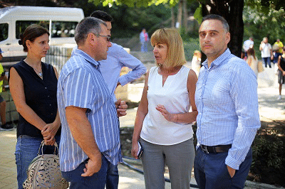 Кметът Фандъкова: "Започна ремонтът и възстановяването на Розариума в "Борисовата градина"