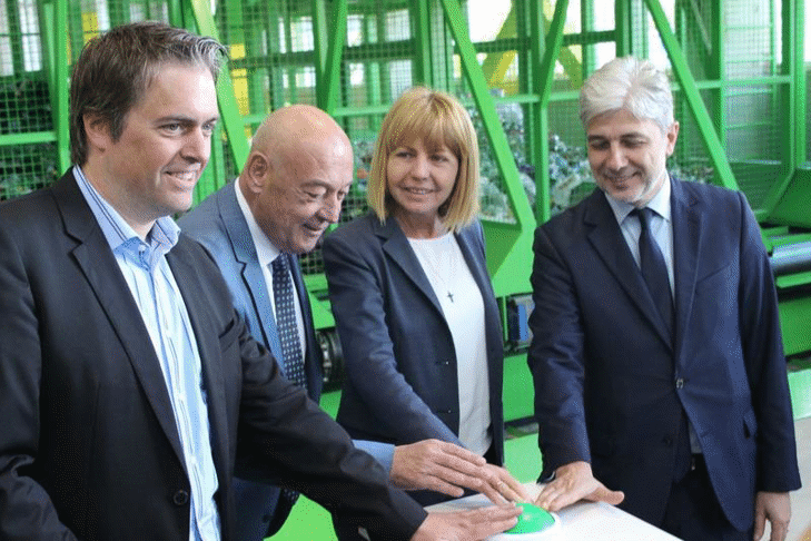 Министър Димов откри нова инсталация за сортиране на отпадъци