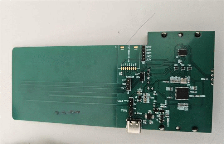 Две жени и един мъж са задържани със скимиращи устройства при спецакция на отдел „Икономическа полиция” към ОДМВР – Пловдив