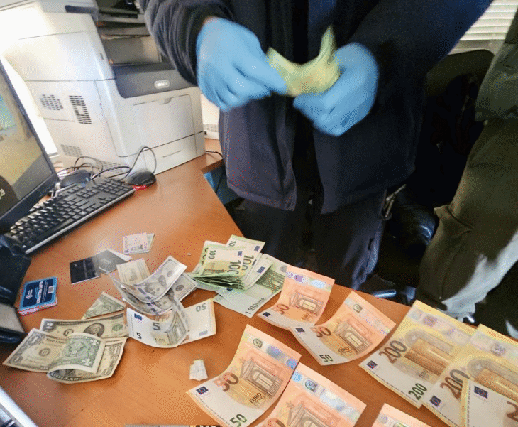 Внос в страната на неистински парични знаци е предотвратен на ГКПП Капитан Андреево