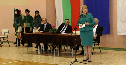 Цецка Цачева: Трябва да познаваме корените и миналото си, но трябва да се обърнем и към дненшия ден и да търсим родолюбивите прояви, добротворството и толерантността в нашето ежедневие Цецка Цачева: Трябва да познаваме корените и миналото си, но трябва да се обърнем и към дненшия ден и да търсим родолюбивите прояви, добротворството и толерантността в нашето ежедневие
