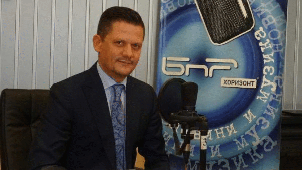 Димитър Маргаритов: "Потребителите не могат да бъдат ангажирани с договор, ако той не е подписан"